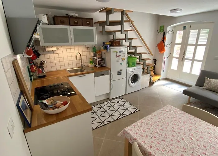 Hidden Hideaway ツレス